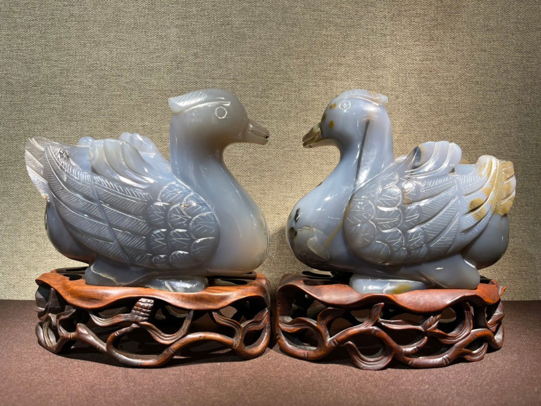 A Pair of Agate Mandarin Ducks (1 of 5)