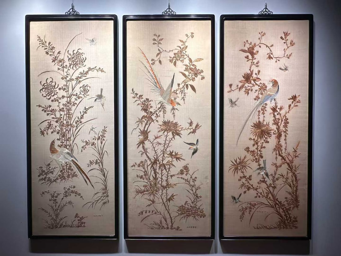 Gold Thread Guangdong Embroidery of Flowers and Birds, Republican Period (1 of 9)