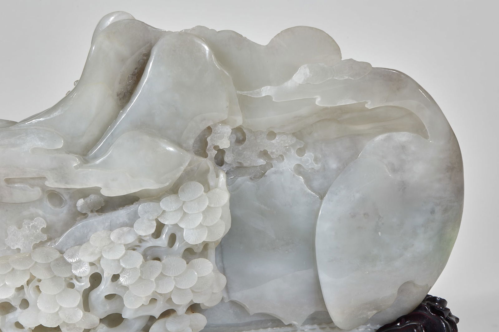 Andaite jade mountain with figures under a pine tree - 2