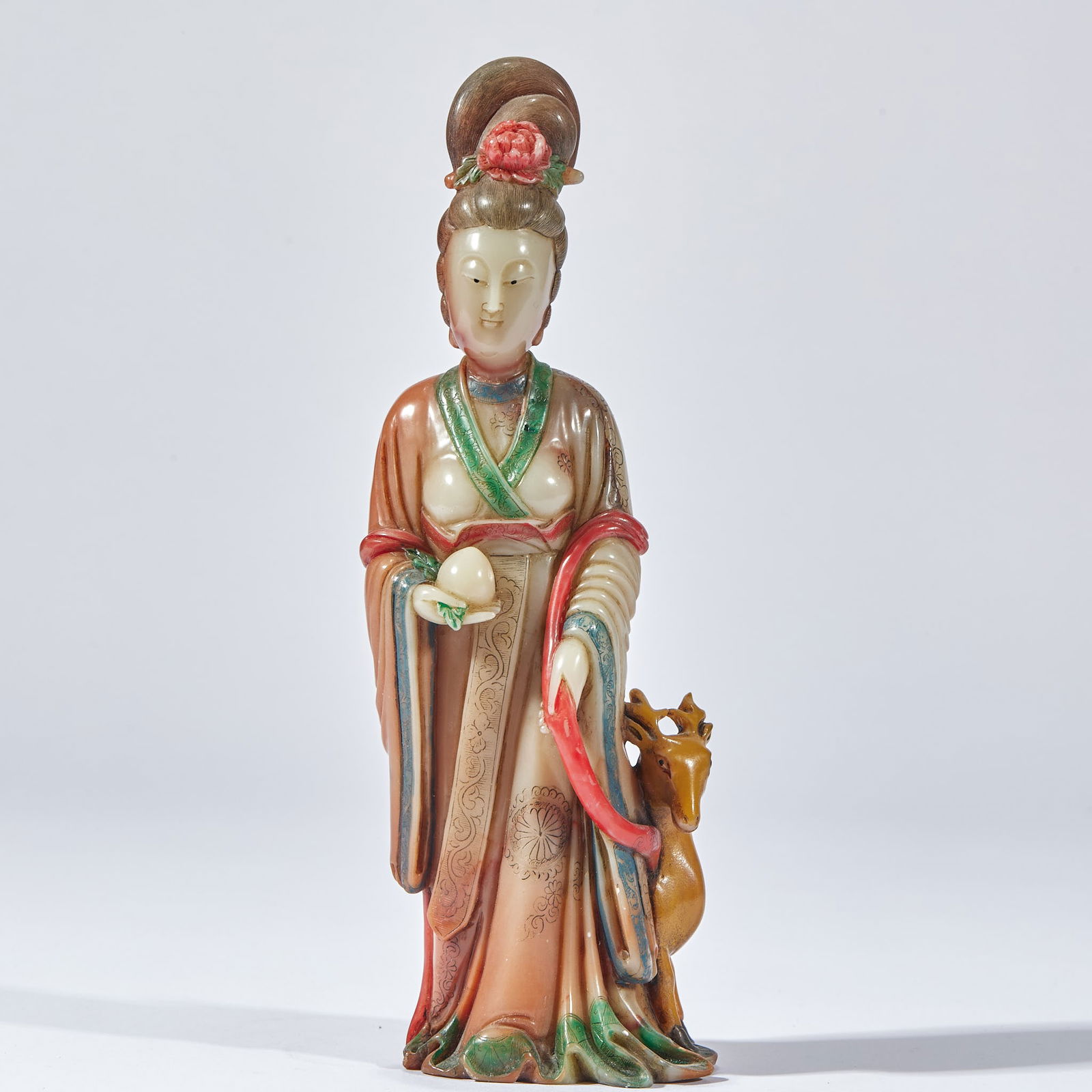 Shoushan stone "Meng Gu Offering Longevity": Shoushan Stone Magu Presenting Longevity. Height 13.5cm, length 6cm, width 4cm, weight 409g. Qing court or scholar’s studio display, a fine Shoushan stone carving. Shoushan stone (hibiscus or