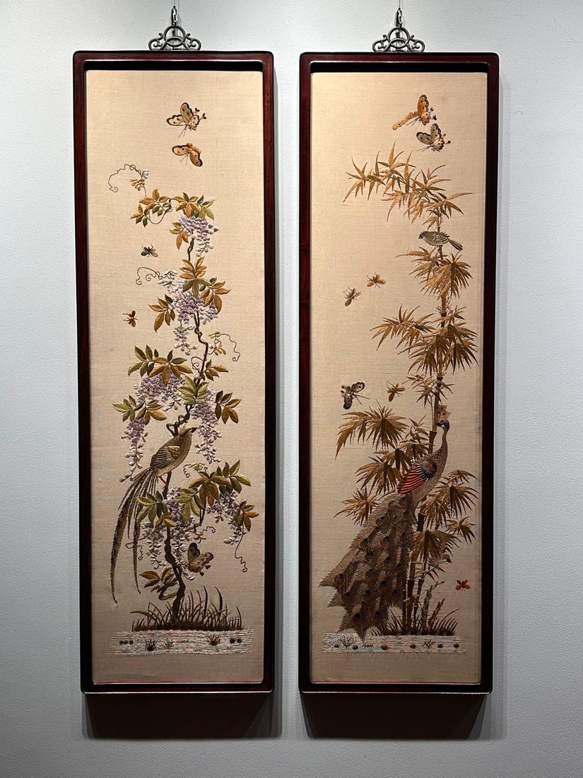Pair of Exquisite Embroidered Flower and Bird Pictures: Pair of Complete Flower and Bird Embroidery. Single height 114.5cm, width 35.5cm. Qing Suzhou embroidery workshop work, "boudoir embroidery" or commercial embroidery themed with flowers and birds (sym