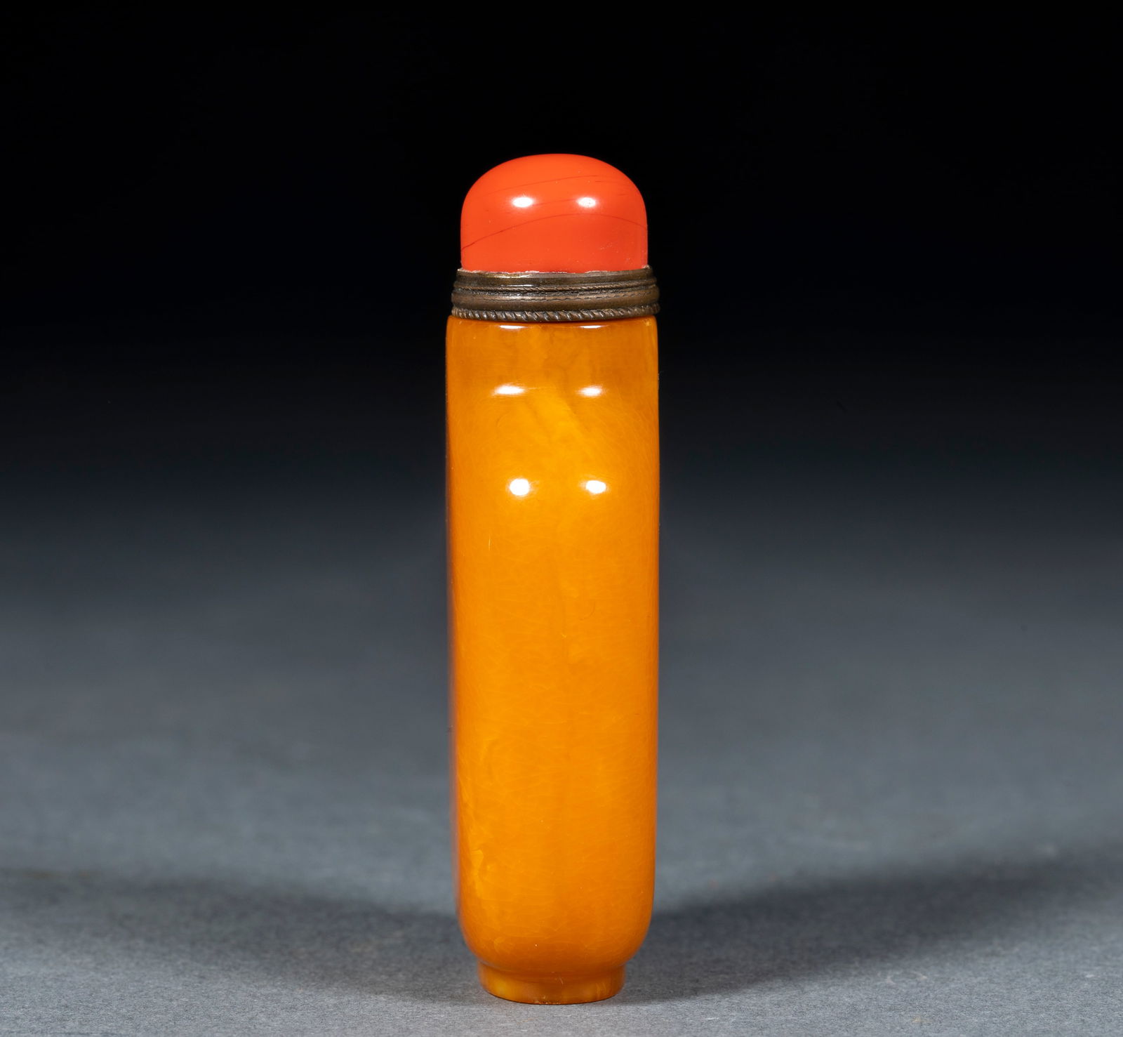 Beeswax snuff bottle - 6