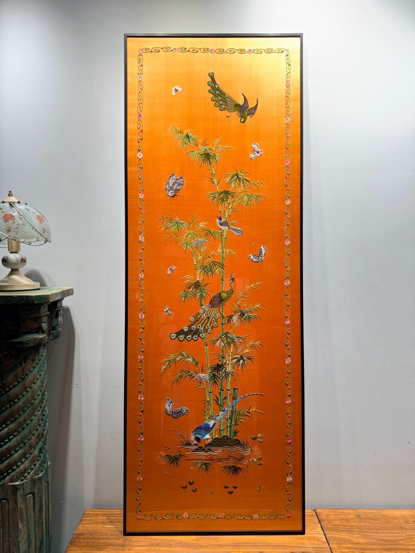Imperial Yellow Embroidered Painting The Delight of the Bamboo Grove, Republican Period: Republic of China Royal Yellow Embroidery "Garden of Tranquility" 181 cm long, 65 cm wide. This piece was a furnishing item for the royal family or nobility during the Republic of China period (or