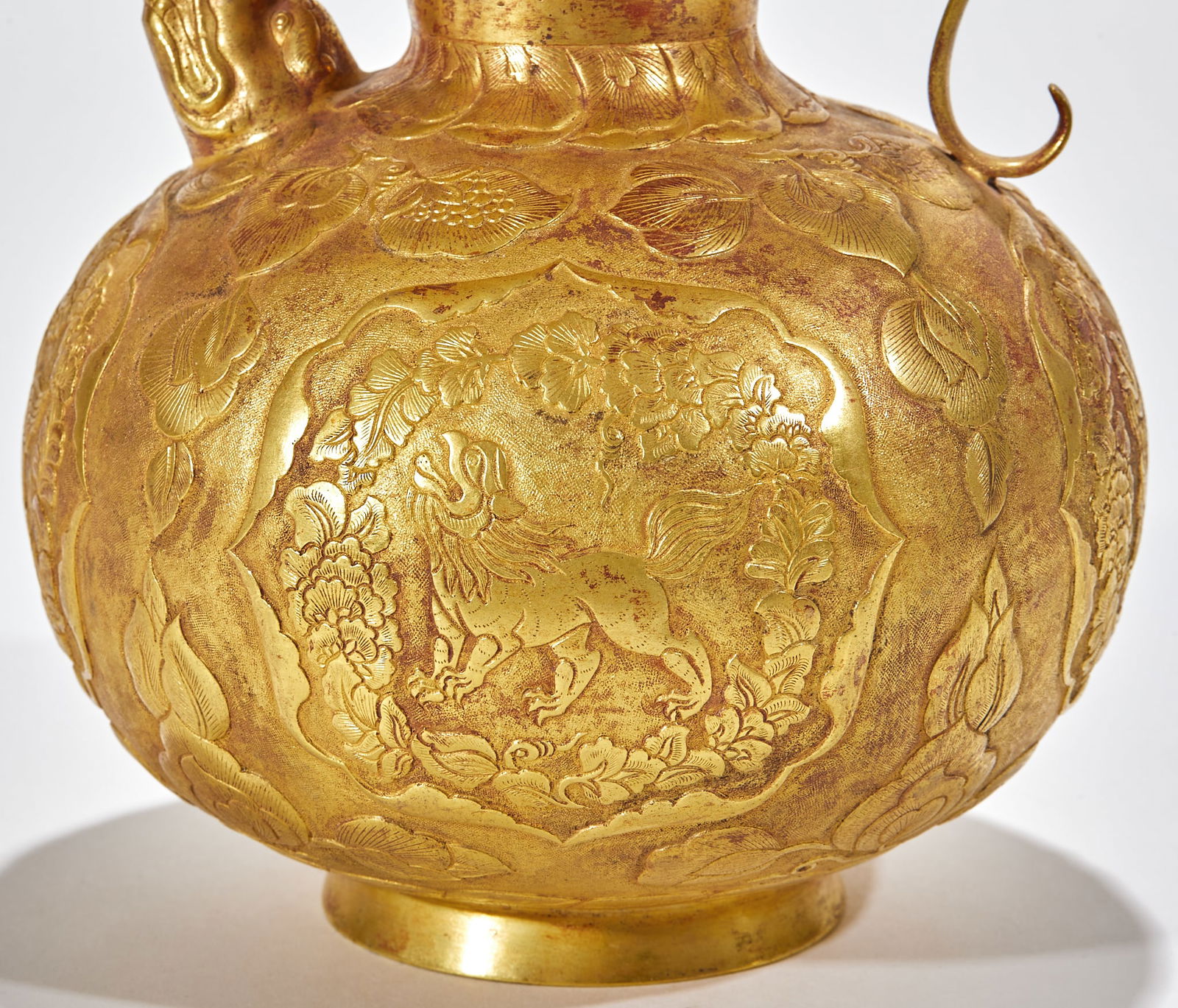 Gold Gourd-shaped Backflow Pot with Floral Pattern - 3