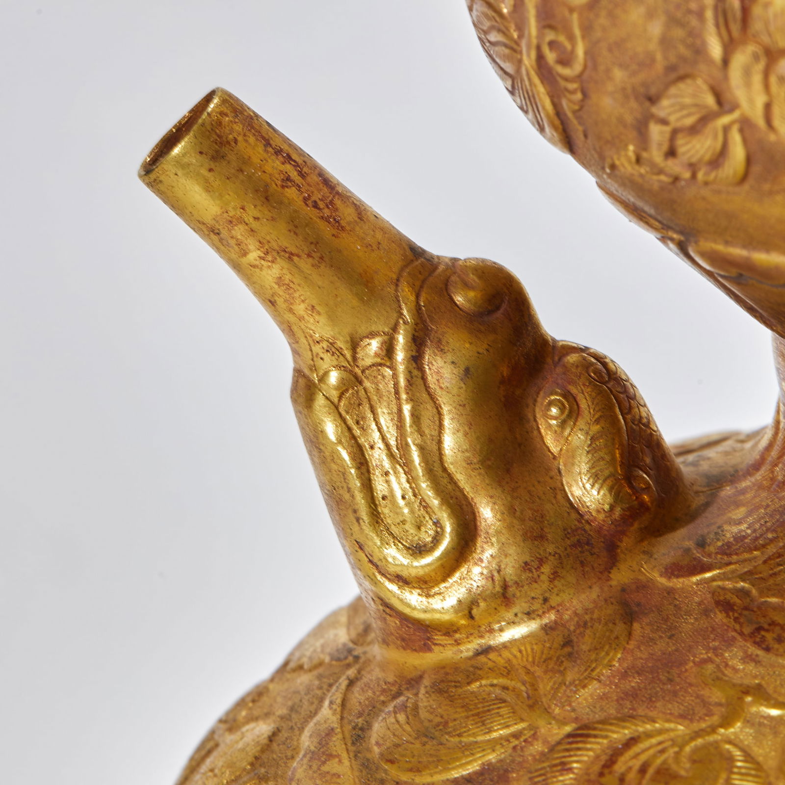 Gold Gourd-shaped Backflow Pot with Floral Pattern - 5