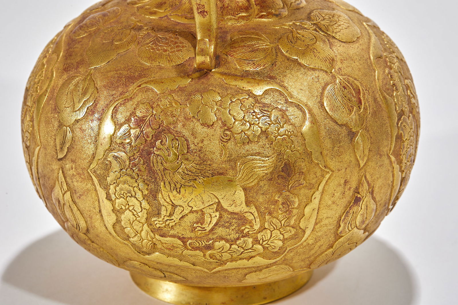 Gold Gourd-shaped Backflow Pot with Floral Pattern - 7