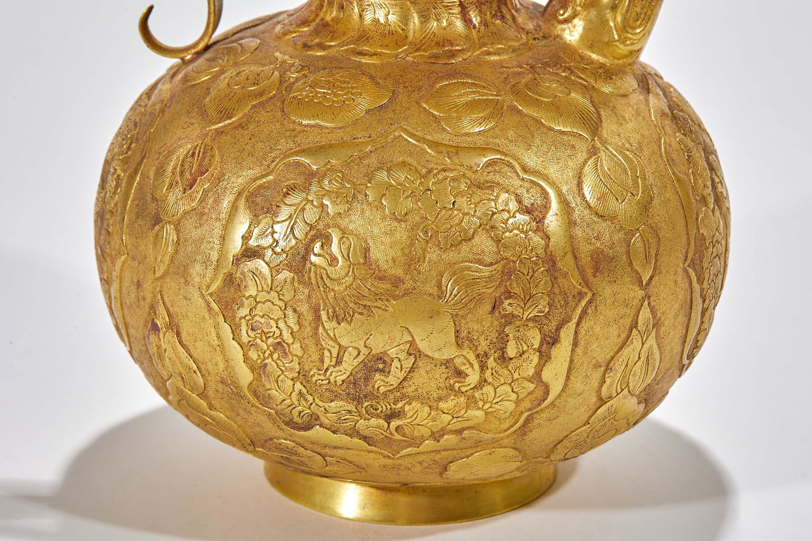 Gold Gourd-shaped Backflow Pot with Floral Pattern - 9