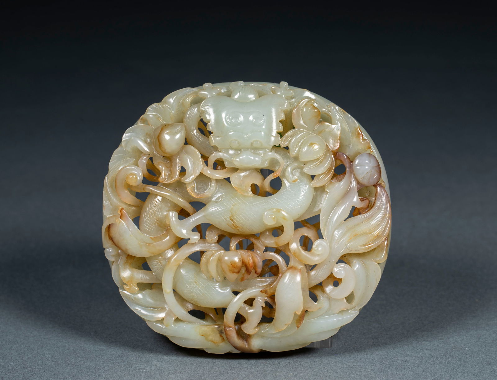 Hotan Jade Wa Ornament with Dragon Pattern (1 of 7)