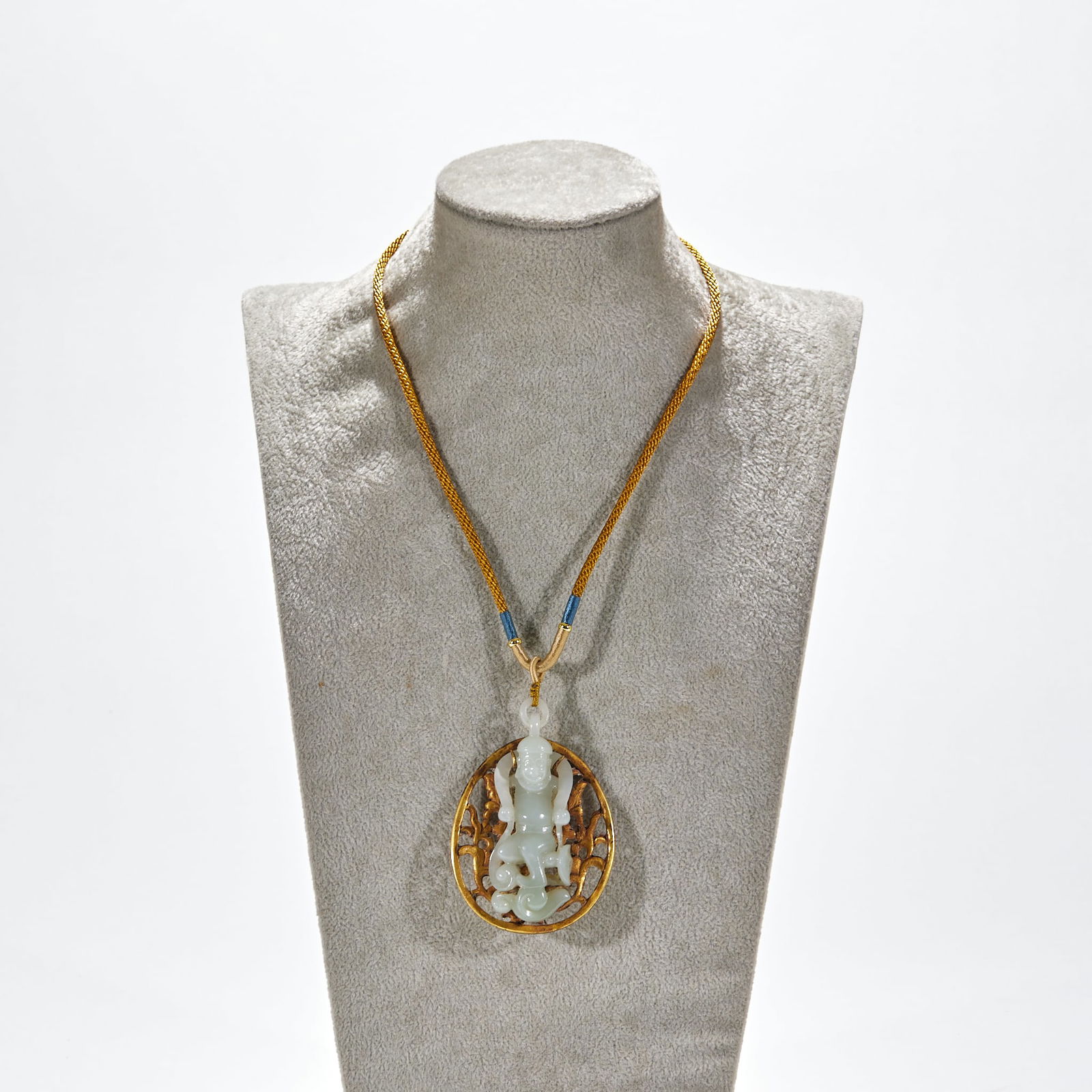 Gilded Bronze Pendant of Hu Figure Inlaid with Hotan Jade (1 of 6)