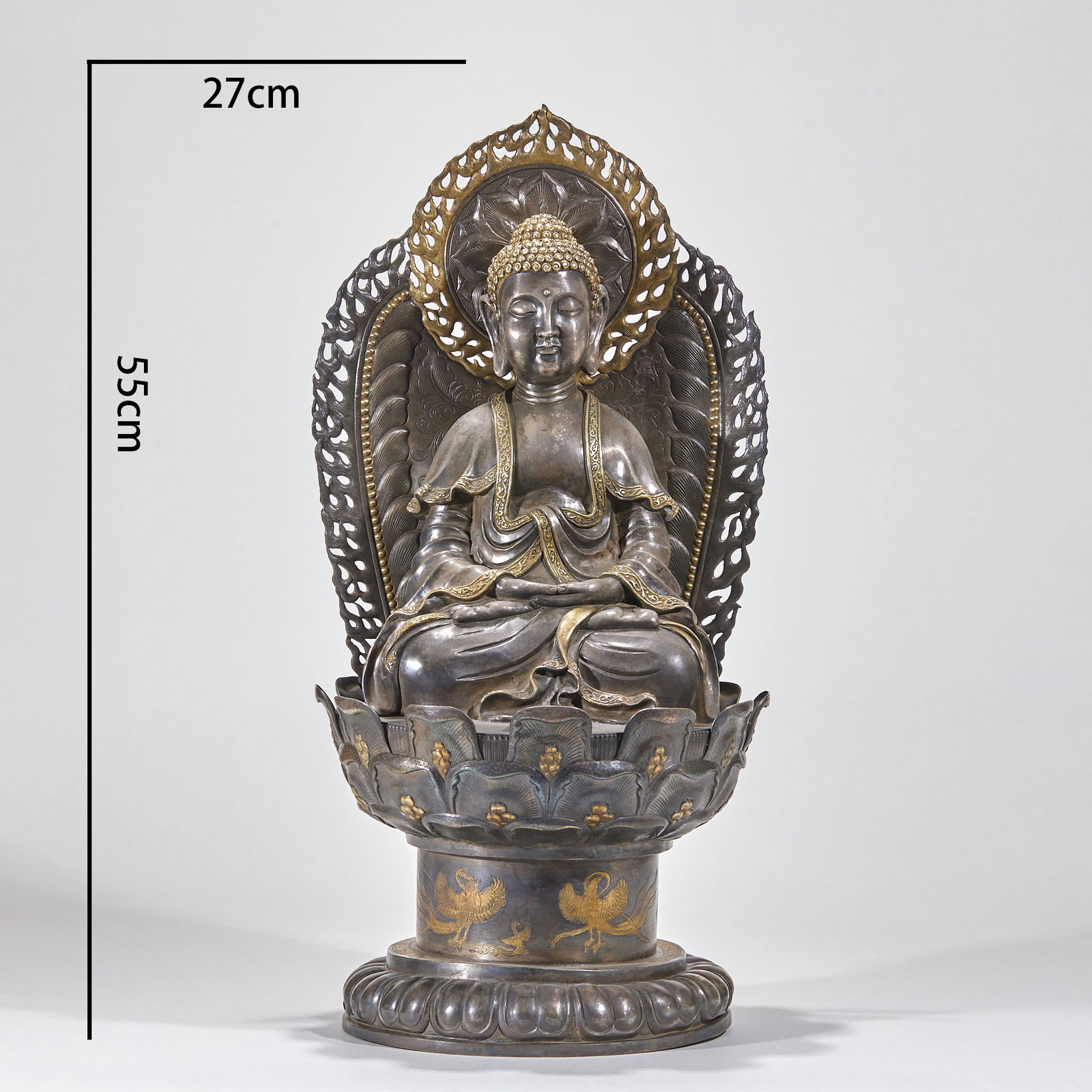 Pre-Ming Dynasty, Pure Silver Statue of Sakyamuni: Before Ming Dynasty Pure Silver Sakyamuni. Height 55 cm, Diameter 27 cm, 4450g. A Buddhist statue for temple worship, made in the Song or early Ming Dynasty. It is a statue of Sakyamuni Buddha. Pure s
