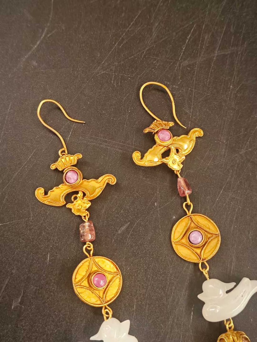 Hotan Jade Earrings with Two Sparrows - 5