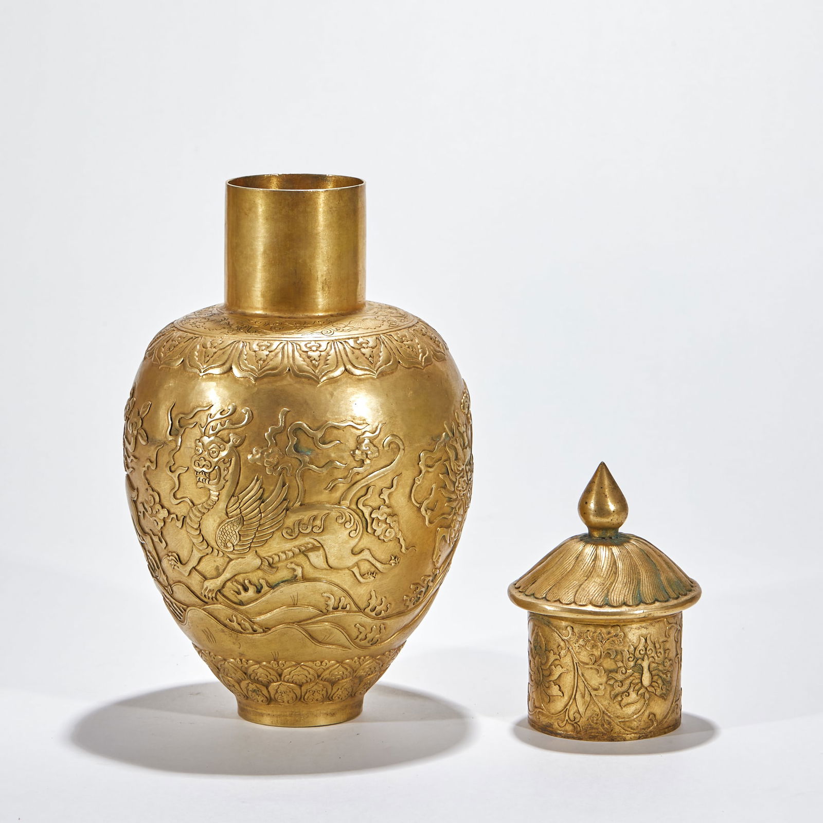 Copper Gilded Lidded Vase with Auspicious Beast Patterns - 6