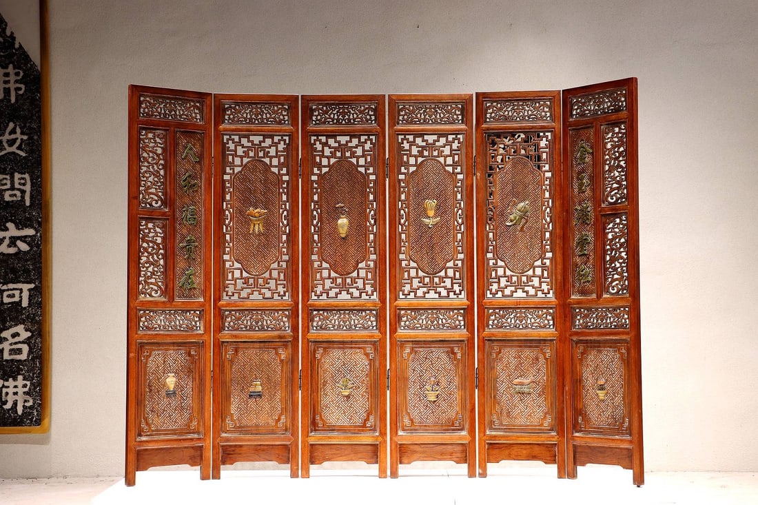Rosewood Screen Inlaid with Jade: Rosewood Inlaid Jade Screen, Height 180cm, Width 240cm. Qing Dynasty (court or official residence furnishing, surviving piece). Rosewood (Huanghuali, fragrant rosewood, top Ming-Qing hardwood),