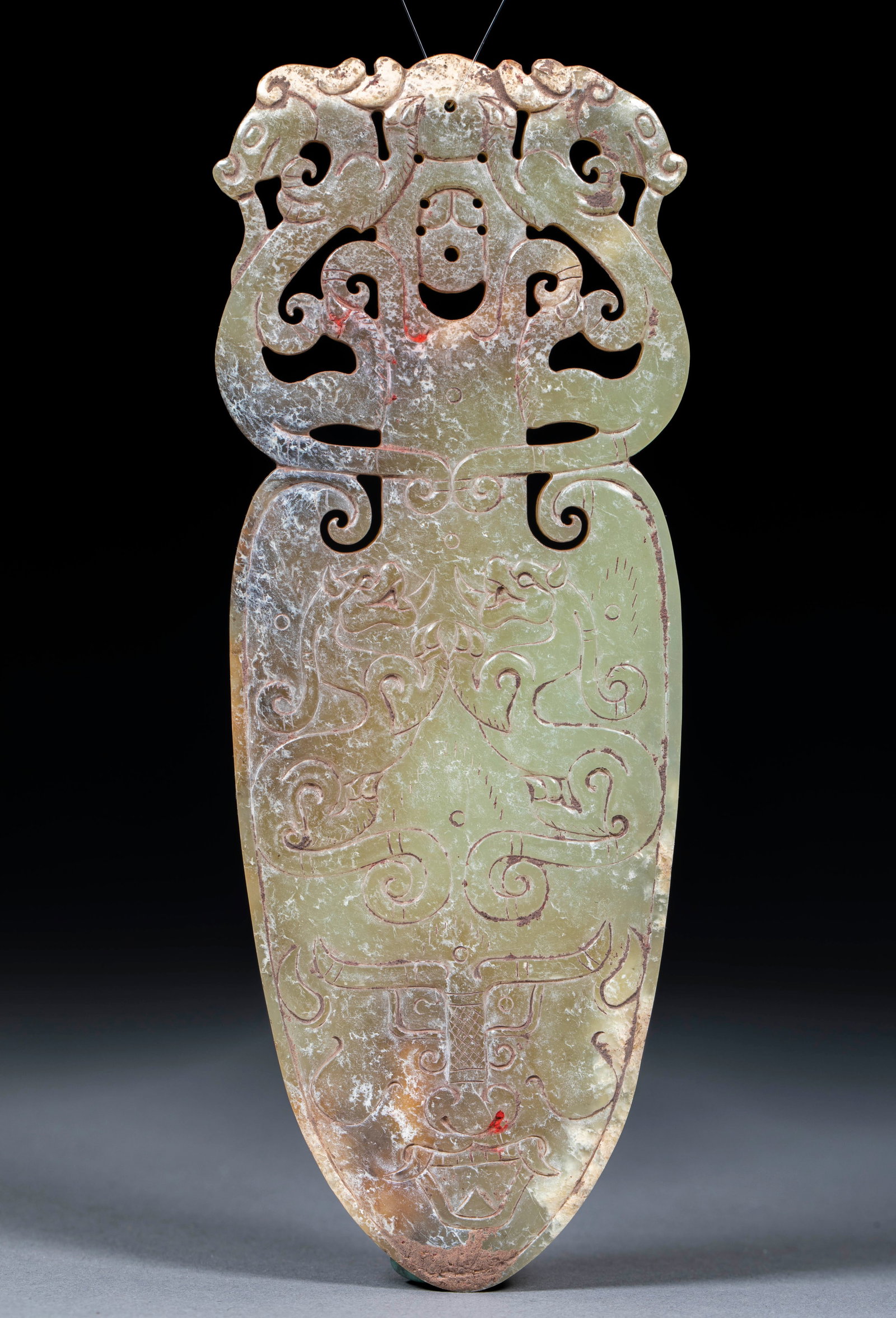 Bi Disc in Cicada Form with Chi Dragon, Chi Tiger and Diamond Patterns (1 of 12)