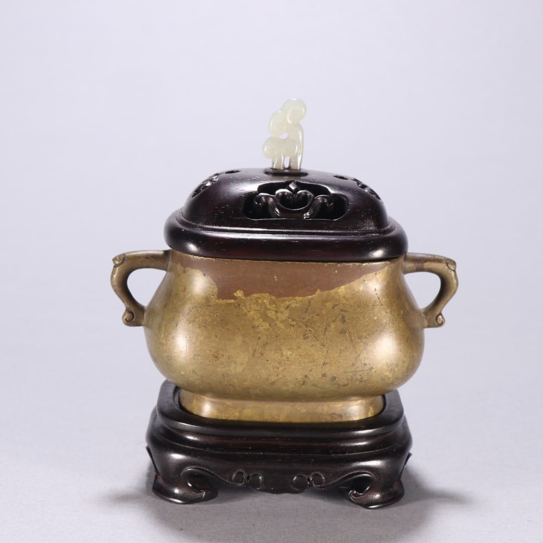 Ming Dynasty • Bronze Censer, Xuande Mark (1 of 9)