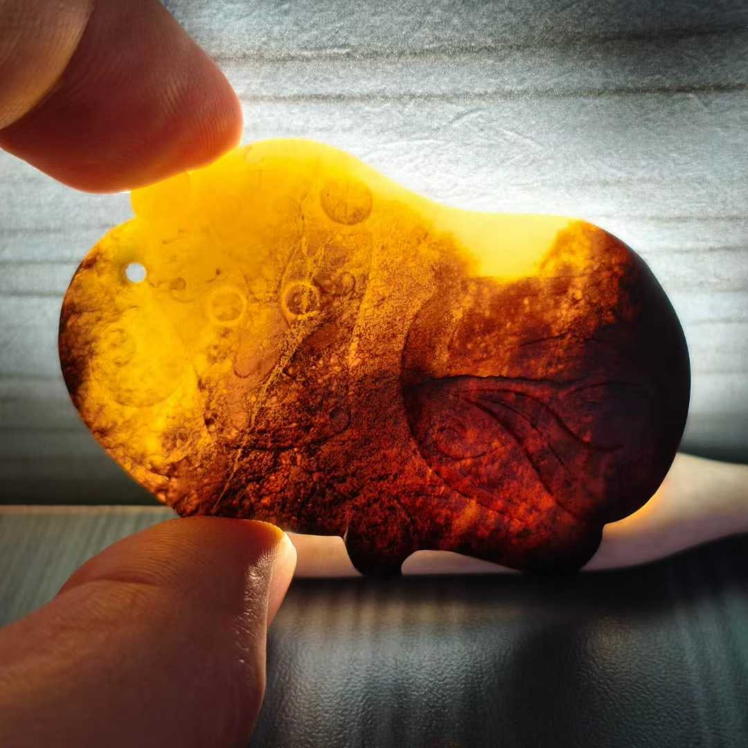 Hetian Jade Tiger-shaped Pendant - 9