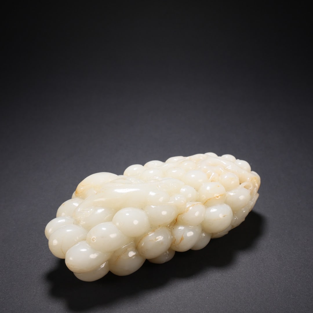 Hetian Jade Grape Hand Ornament - 2