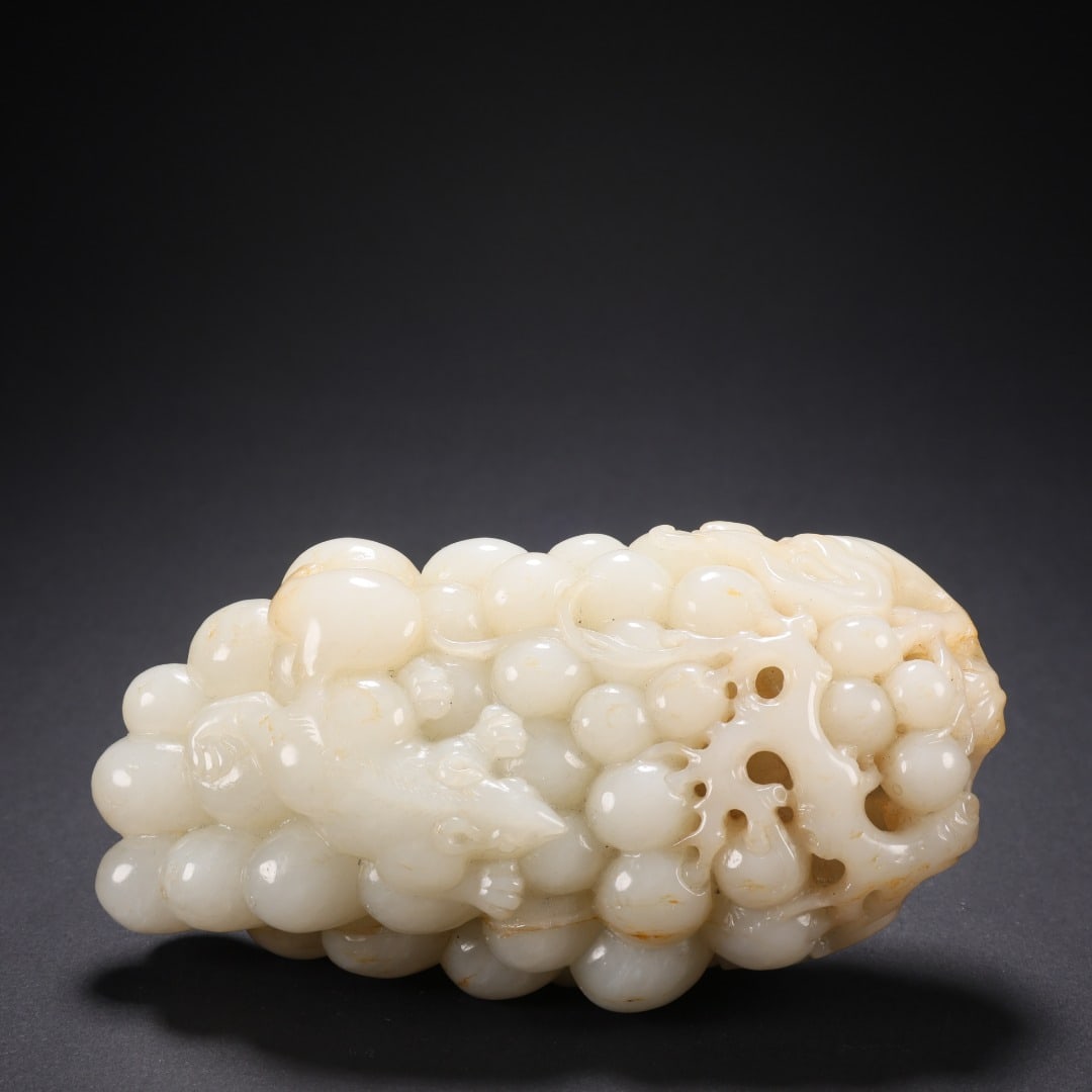 Hetian Jade Grape Hand Ornament - 6