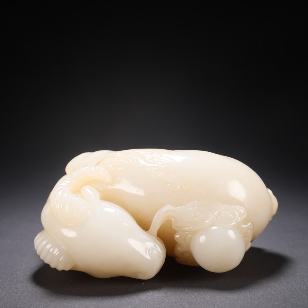 Hetian Jade Back-turning Sheep - 8