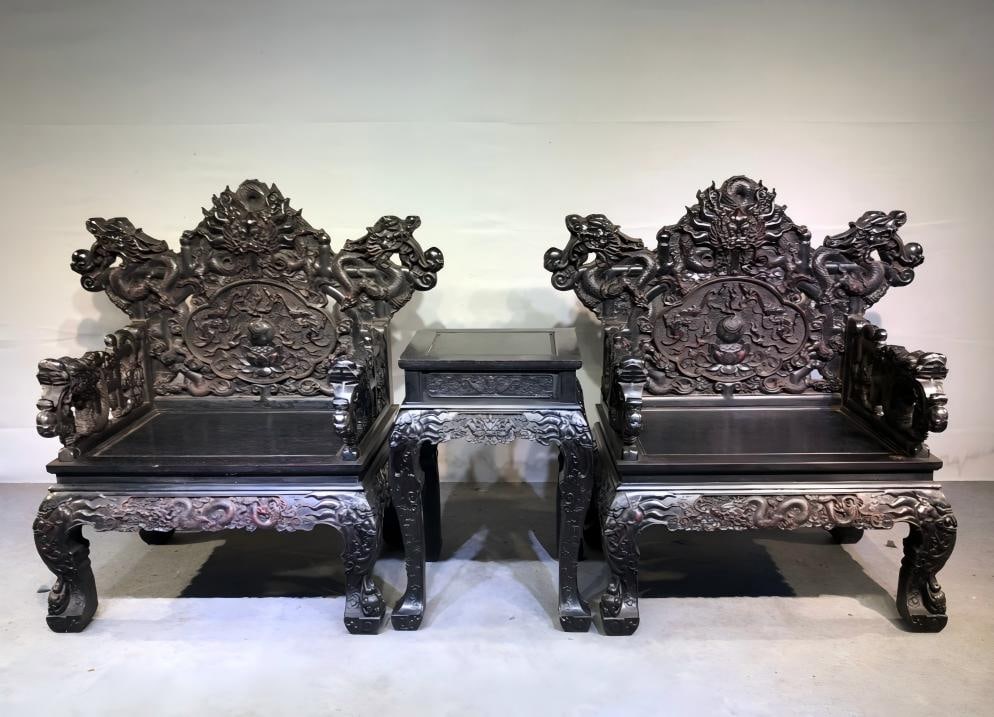 Small-leaf Red Sandalwood High-relief Dragon Throne: Red Sandalwood High-relief Dragon Throne, H120cm L85cm W65cm