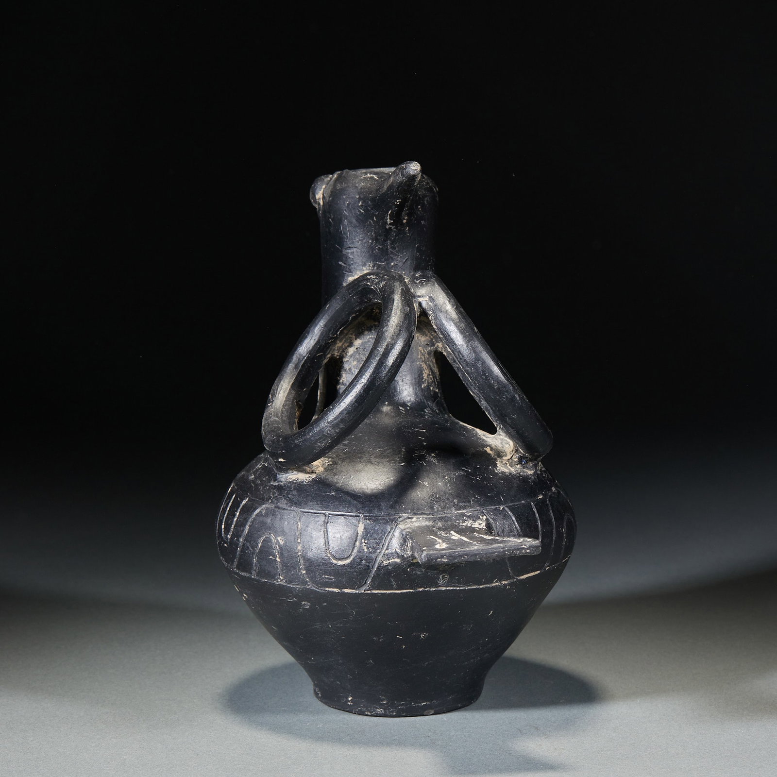 Black Pottery Phoenix-head Pot - 4