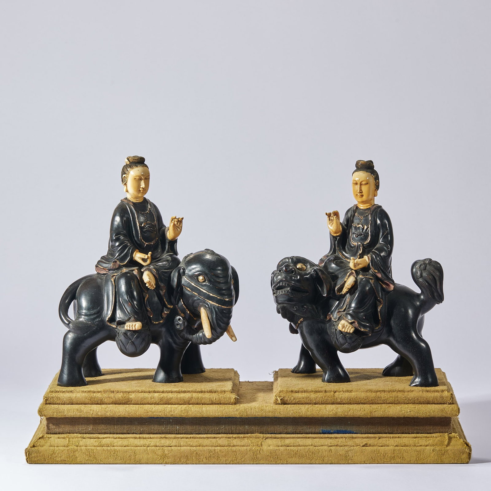 Red Sandalwood Precious Stone Inlaid Manjushri & Samantabhadra Statues: Red Sandalwood Jewel-inlaid Manjushri Samantabhadra Statue, H20.5cm L16.5cm W10cm, Weight 1697g