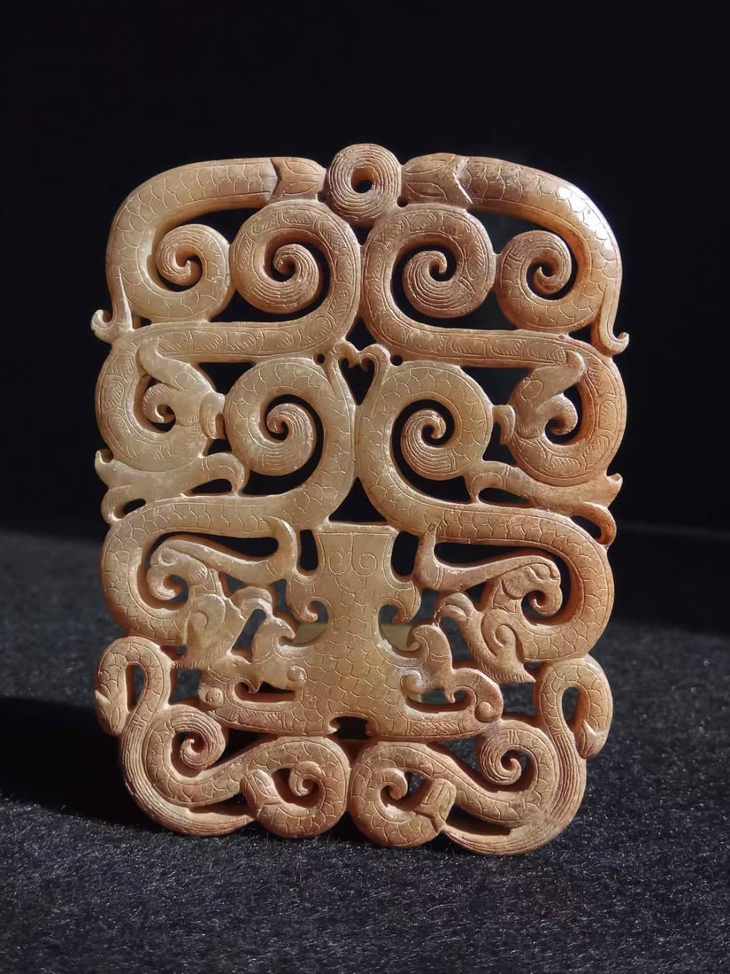 Hetian Jade Openwork Double Phoenix Dragon Pendant: Openwork Chi Dragon Double Phoenix Jade Pendant, Thickness 0.6cm L8cm W6cm, Weight 55g