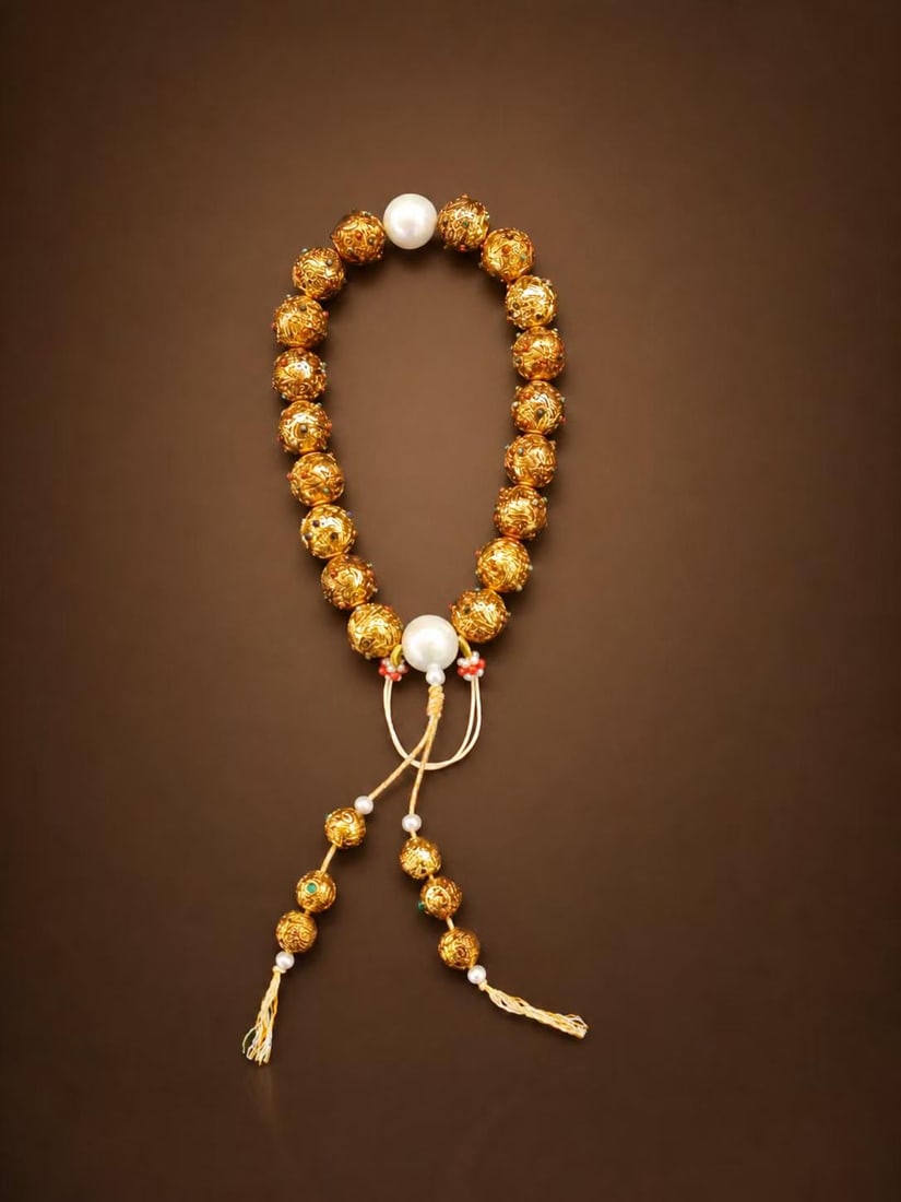 Gilt Bronze Eighteen-bead Prayer Bracelet: Gilt Bronze Eighteen-bead Prayer Bracelet, Weight 133g
