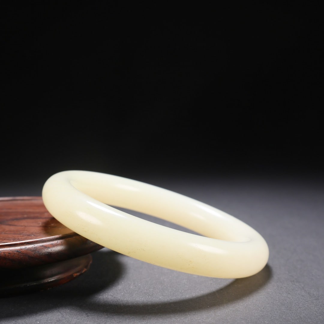 Hetian Jade Round Bangle - 2