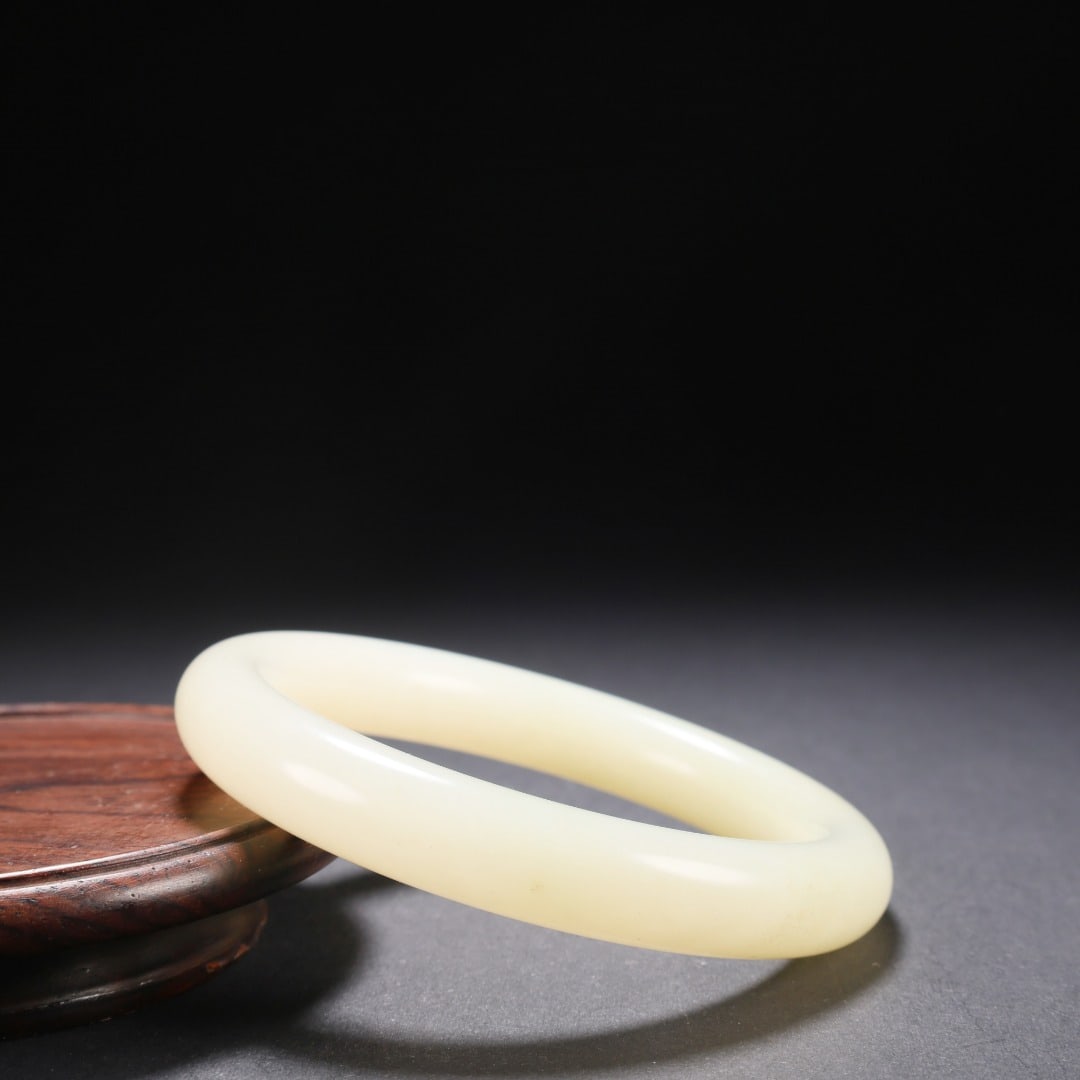 Hetian Jade Round Bangle - 5