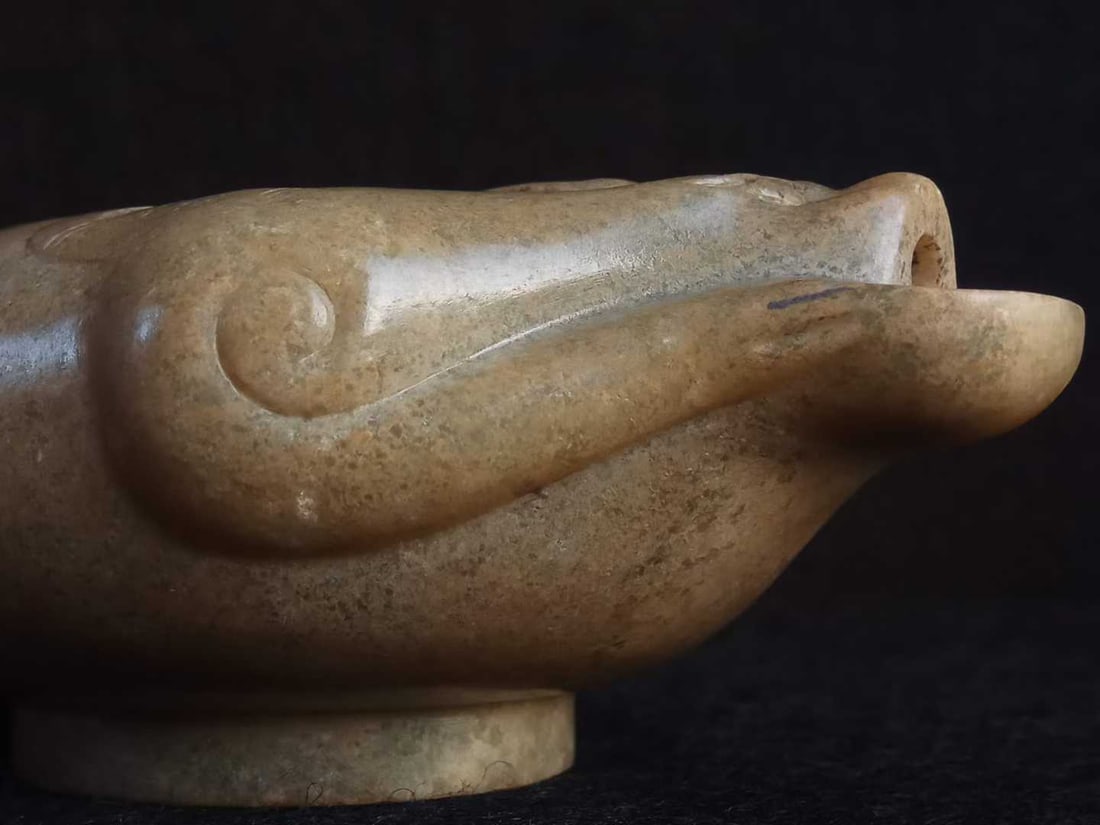 Hetian Jade Beast Water Dropper: Hetian Jade Beast Water Dropper, H5.2cm L9.9cm W7.3cm, Weight 192g