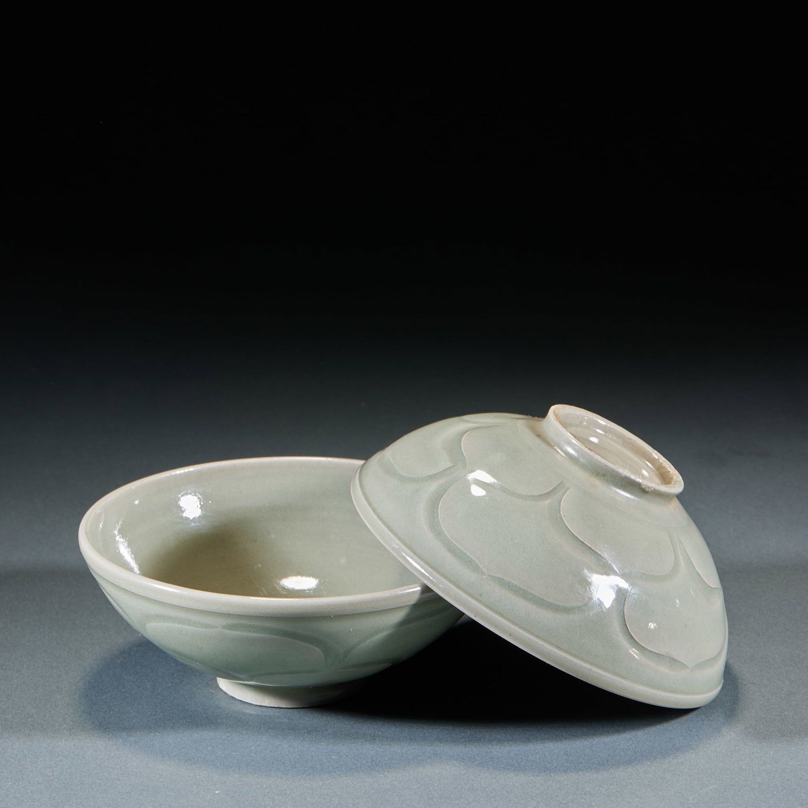 4 Yue Ware Lotus Pattern Bowls - 2