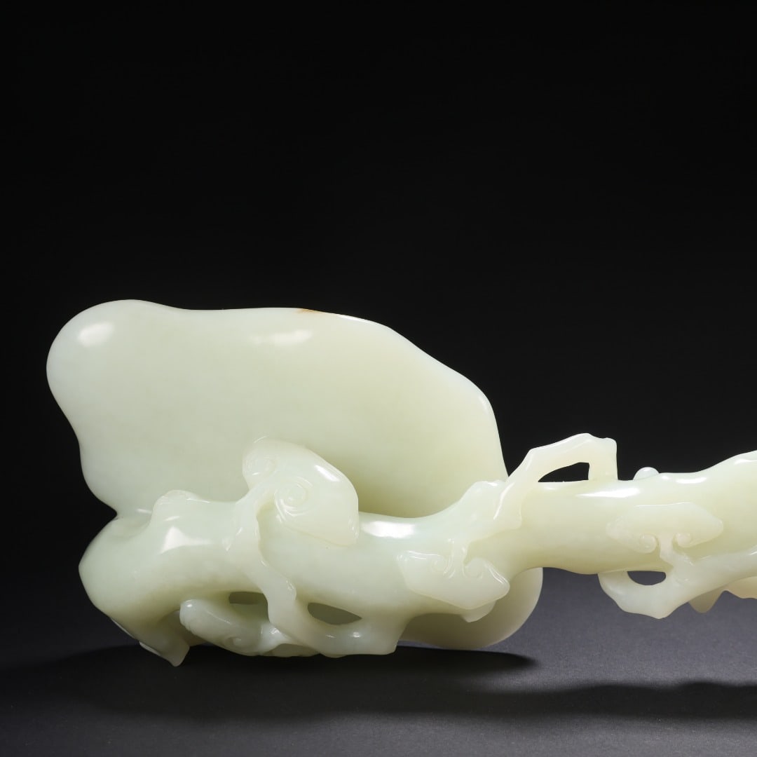 High-relief Hetian Jade Ganoderma Ruyi - 7