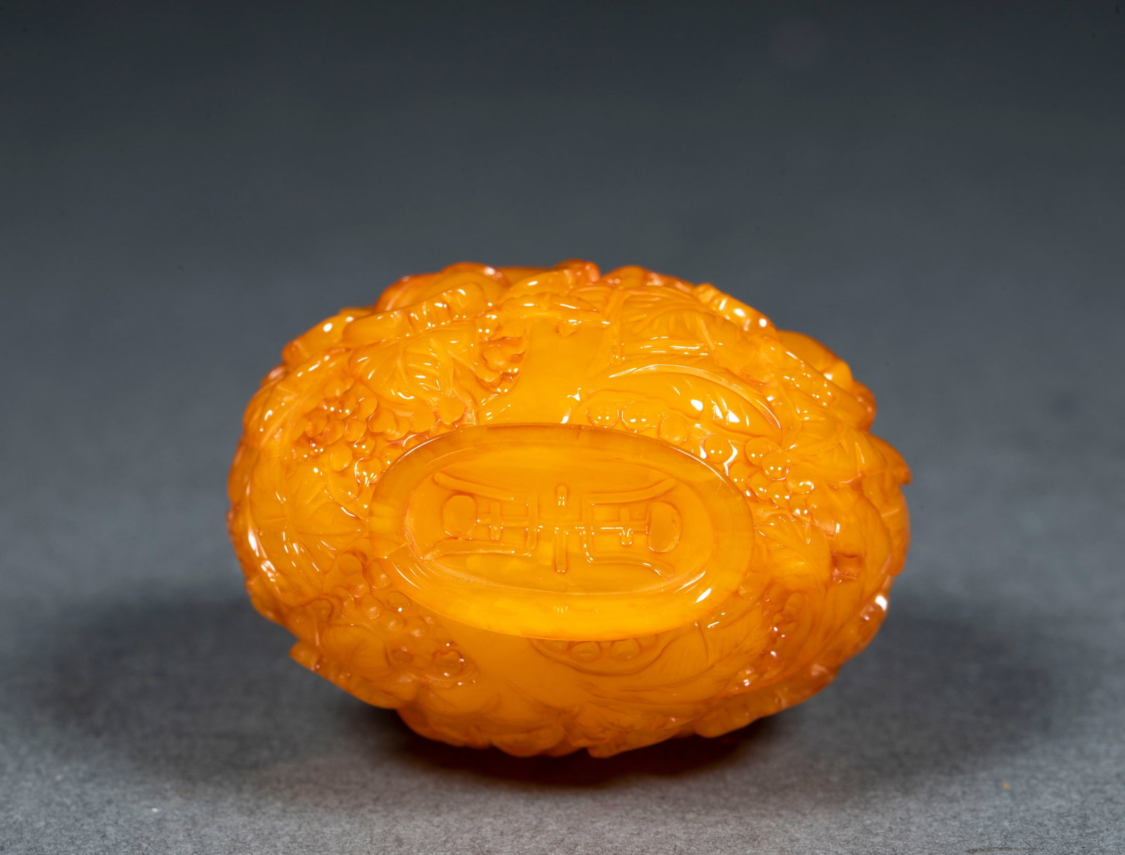Amber Relief Flower Snuff Bottle - 6