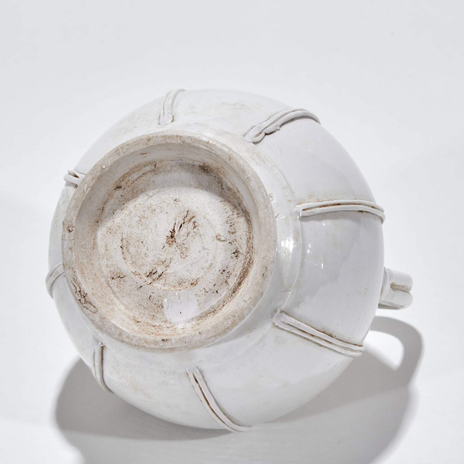 Ding Ware Pot - 11