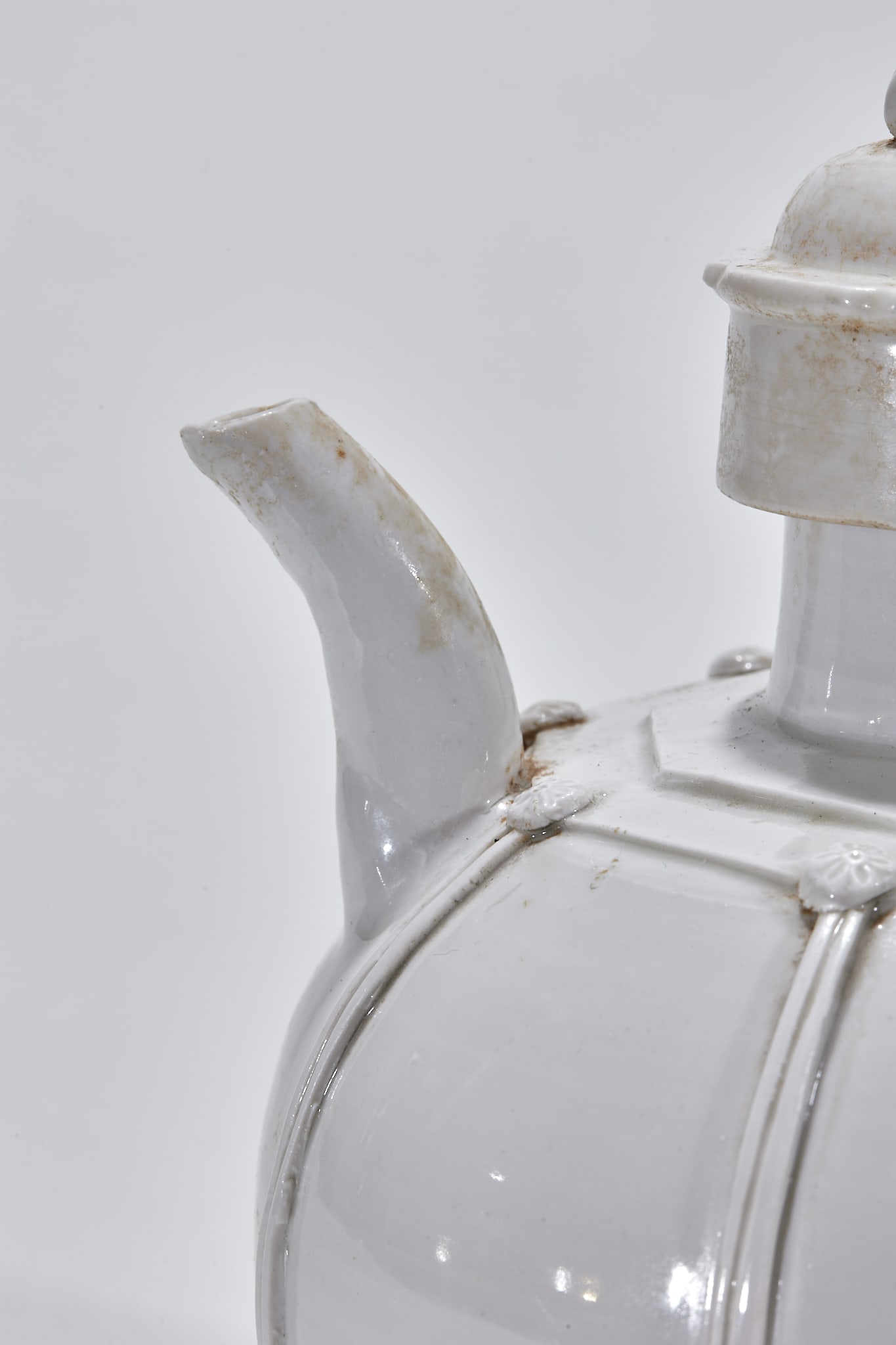Ding Ware Pot - 3