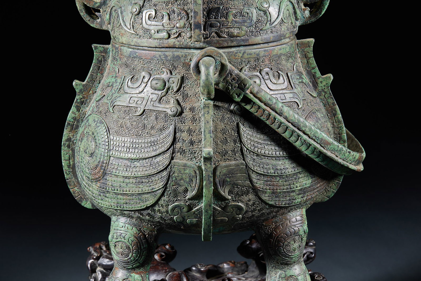 Pre-Ming Bronze Phoenix-handled Wine Vessel - 2