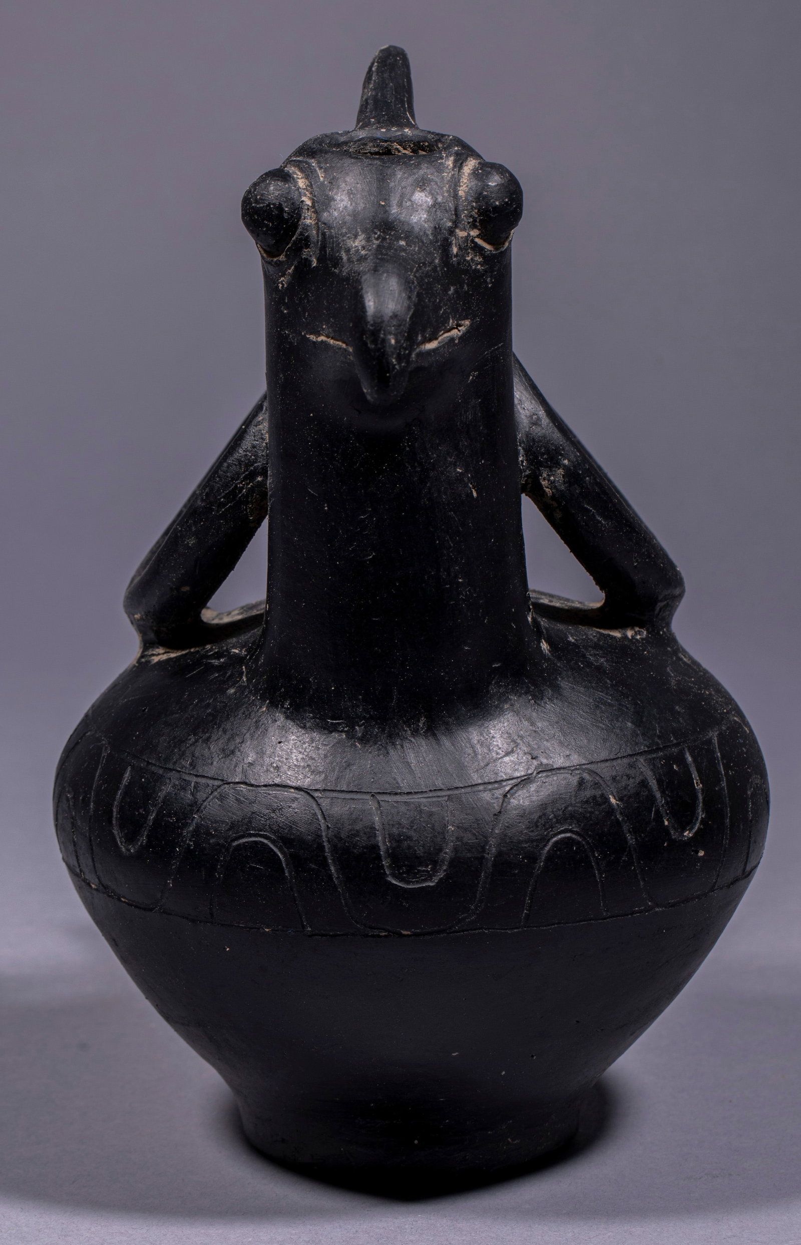 Eagle-head Loop-handle Pottery Vessel - 10