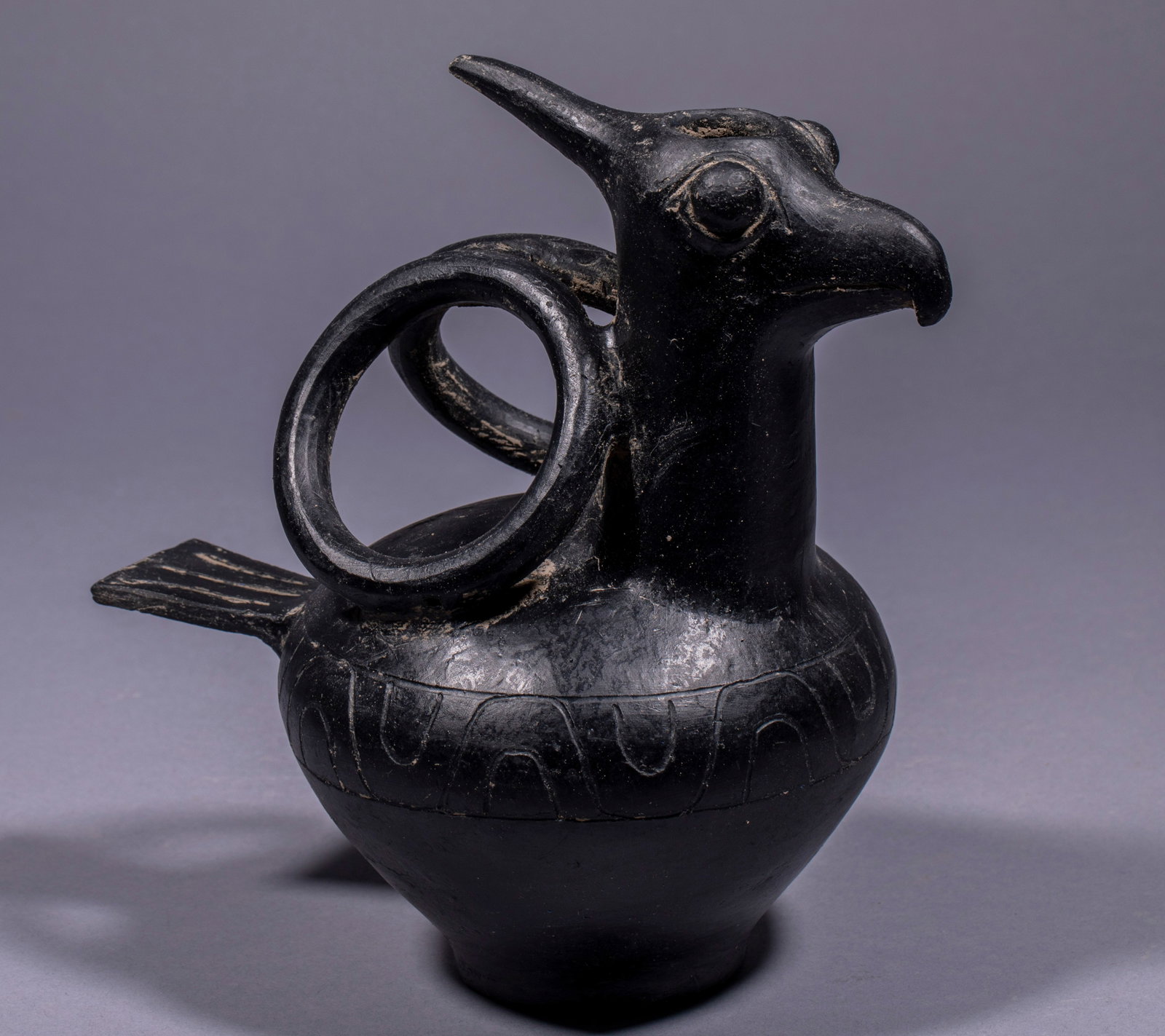 Eagle-head Loop-handle Pottery Vessel: Eagle-head Loop-handle Pottery, H20.5cm L19.5cm W13cm