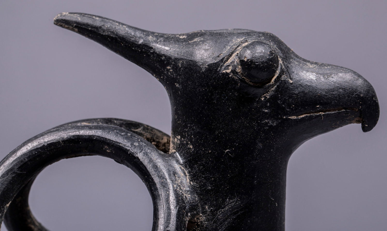 Eagle-head Loop-handle Pottery Vessel - 7