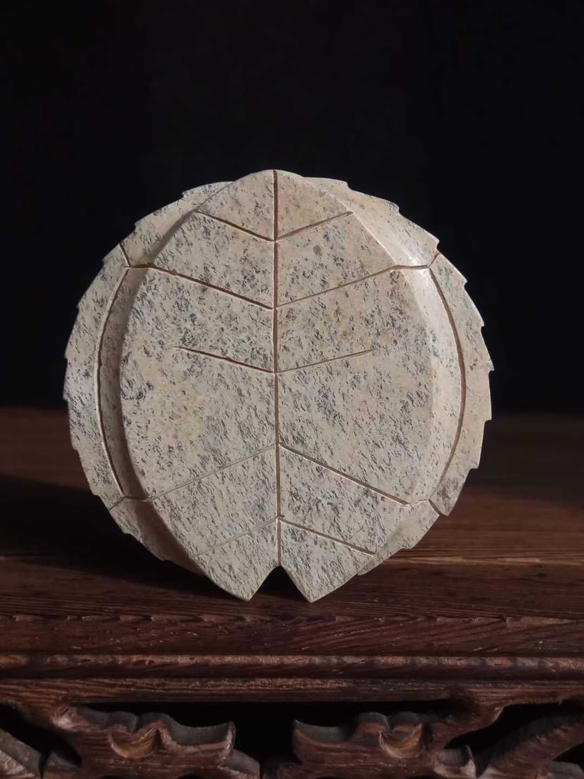 Hetian Green Jade Turtle Shell - 2