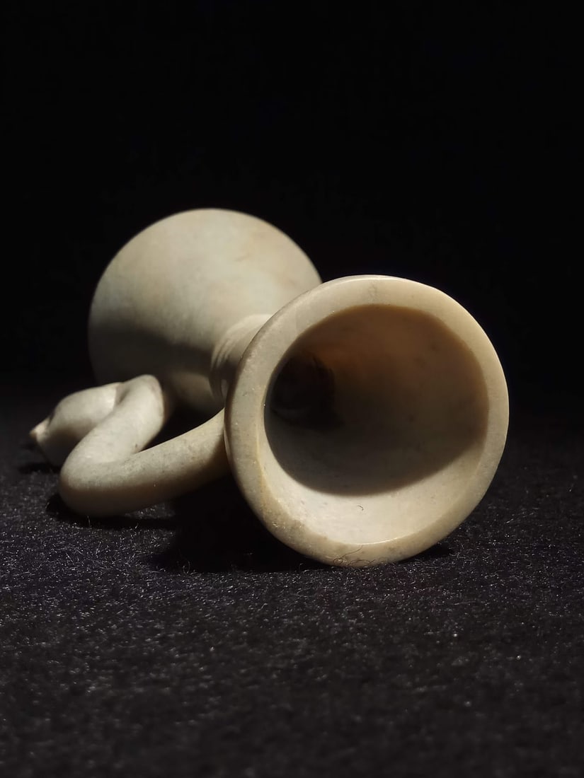 Hetian Jade Dragon-handled Cup - 5