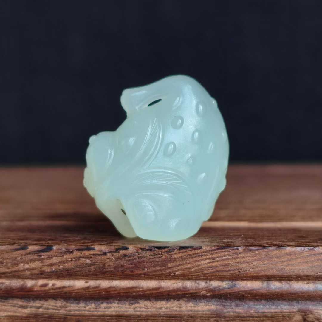Hetian White Jade Three-foot Toad - 3