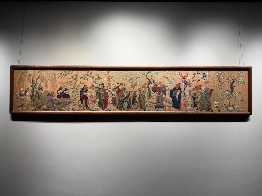 Qing Shu Embroidery Opera Figures: Qing Shu Embroidery Opera Figures, L184cm W38cm