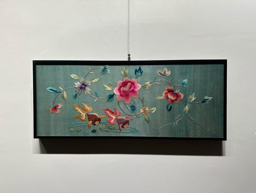 Qing Dynasty Hunan Embroidery Gold and Jade in Abundance: Qing Hunan Embroidery Gold & Jade Abundance, L74cm W30cm