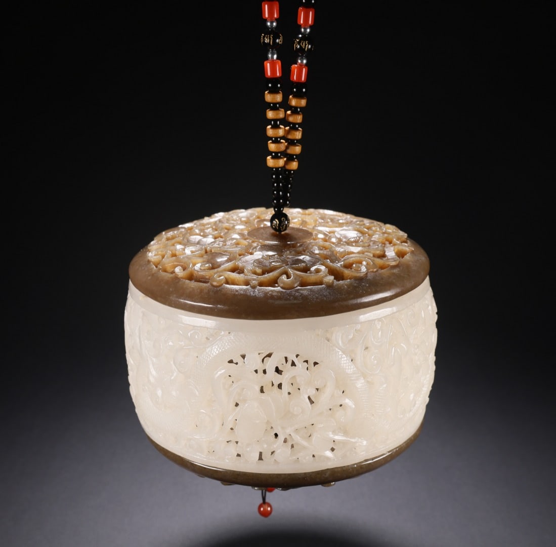 Hetian Jade Openwork Incense Burner with Natural Color Inclusions: Hetian Jade Openwork Incense Burner, H8.6cm W12cm, Weight 566g