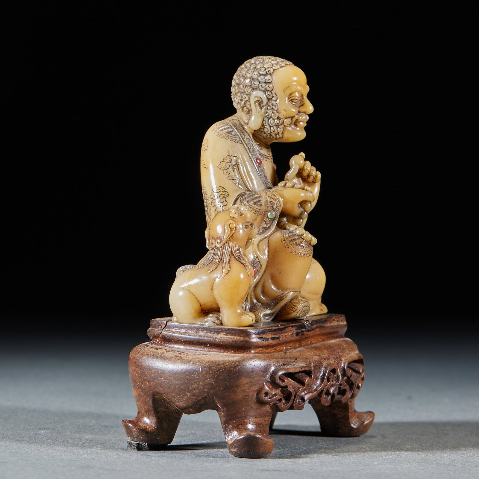 Shoushan Stone Laughing Arhat - 3