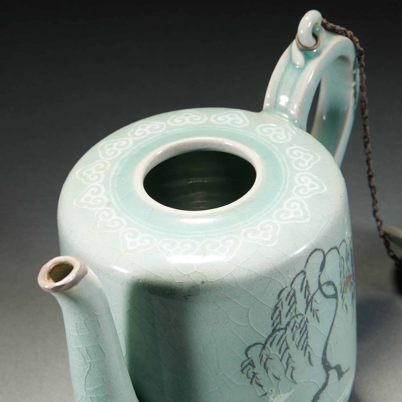 Celadon Flower and Bird Ewer - 5