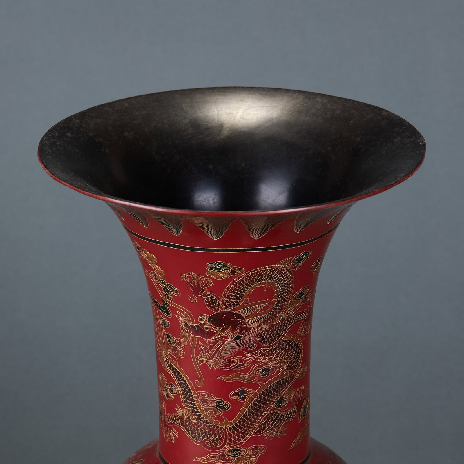 Qianlong Marked Lacquerware Gu Vase - 10