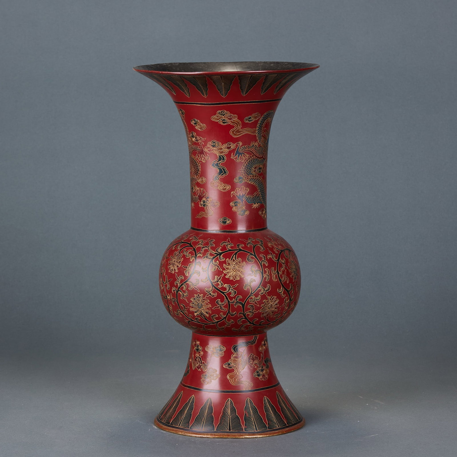 Qianlong Marked Lacquerware Gu Vase - 3